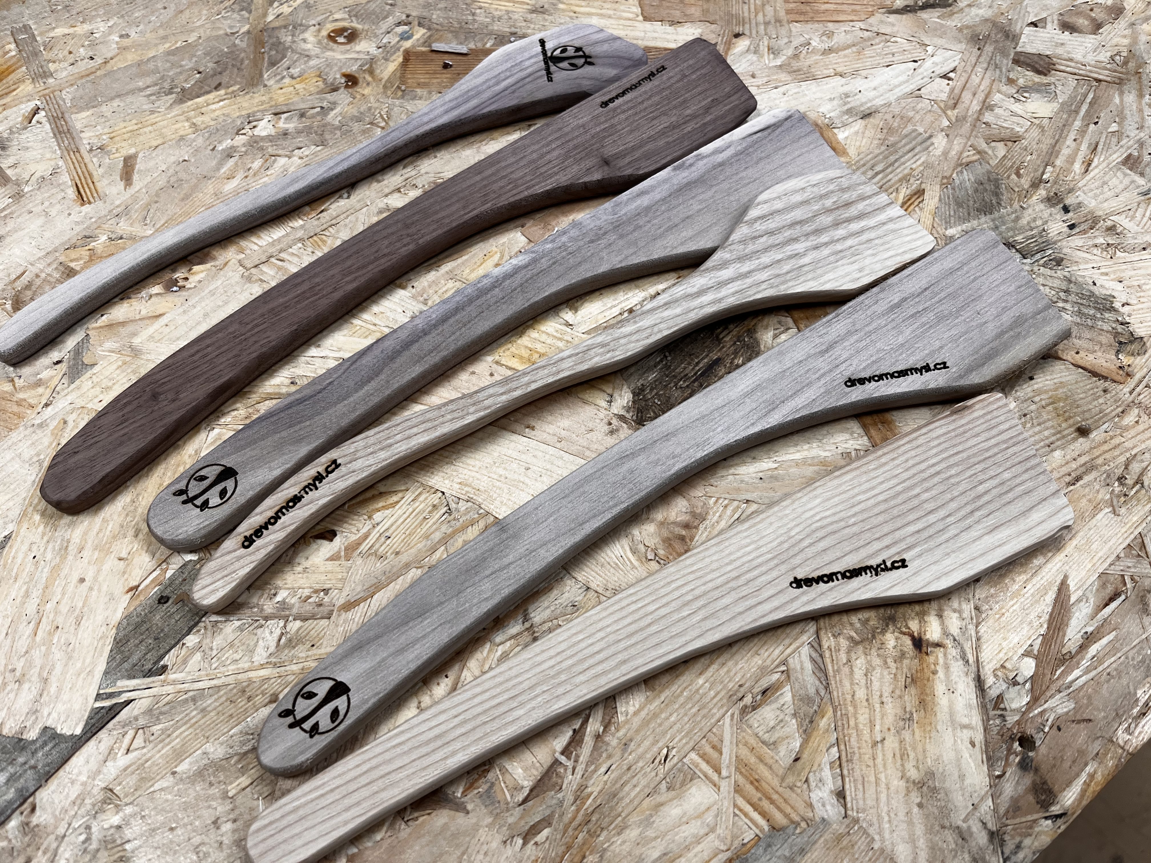 Škola řemesla: Od odřezku k designové vařečce